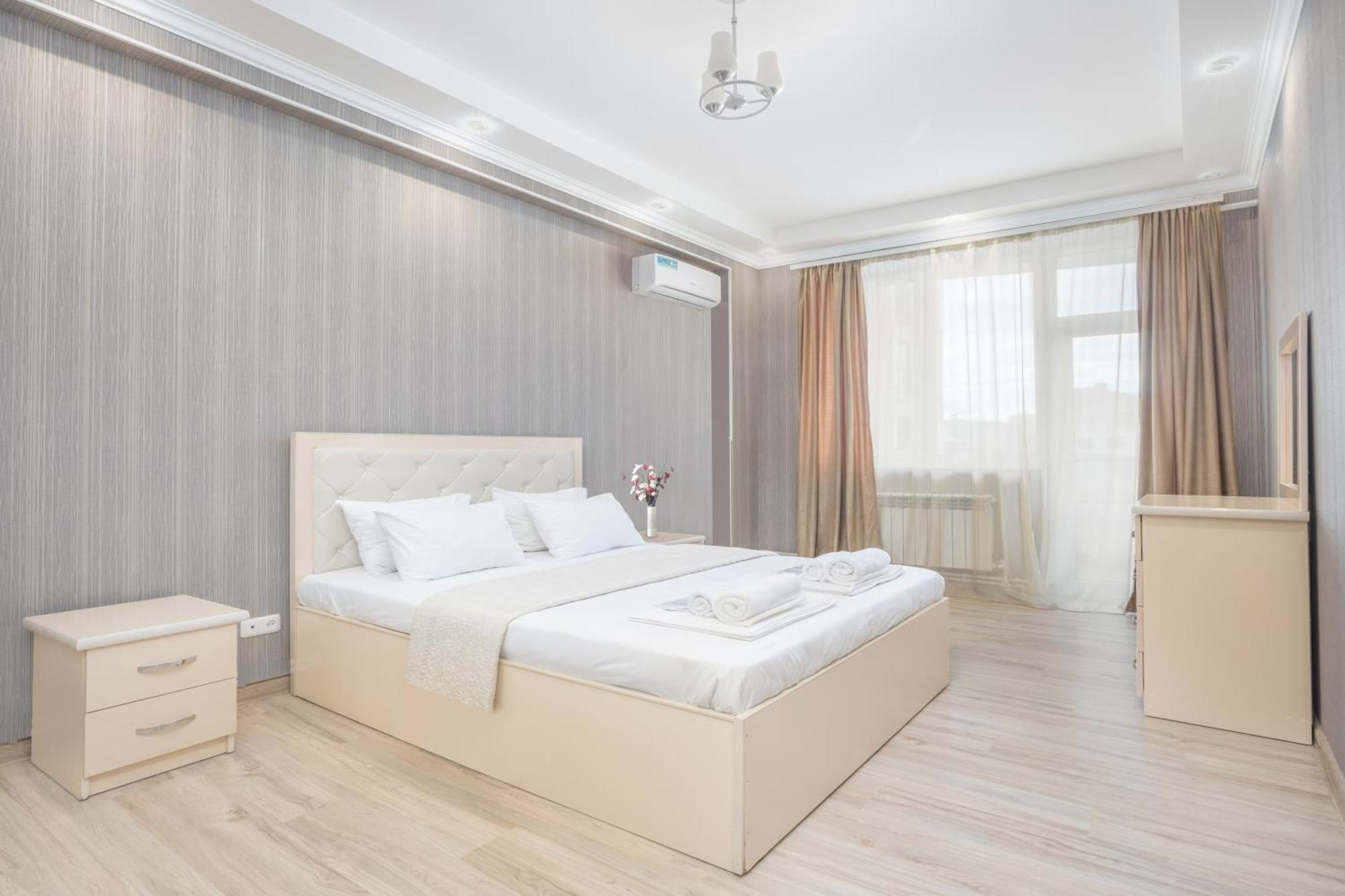 2 Bedrooms 2 Bathrooms Large And Lux Apartment Best Location エレバン エクステリア 写真