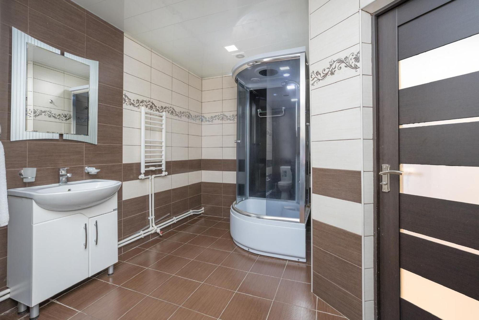 2 Bedrooms 2 Bathrooms Large And Lux Apartment Best Location エレバン エクステリア 写真