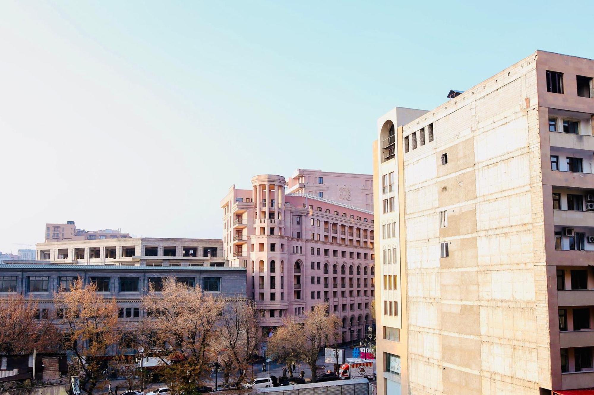 2 Bedrooms 2 Bathrooms Large And Lux Apartment Best Location エレバン エクステリア 写真